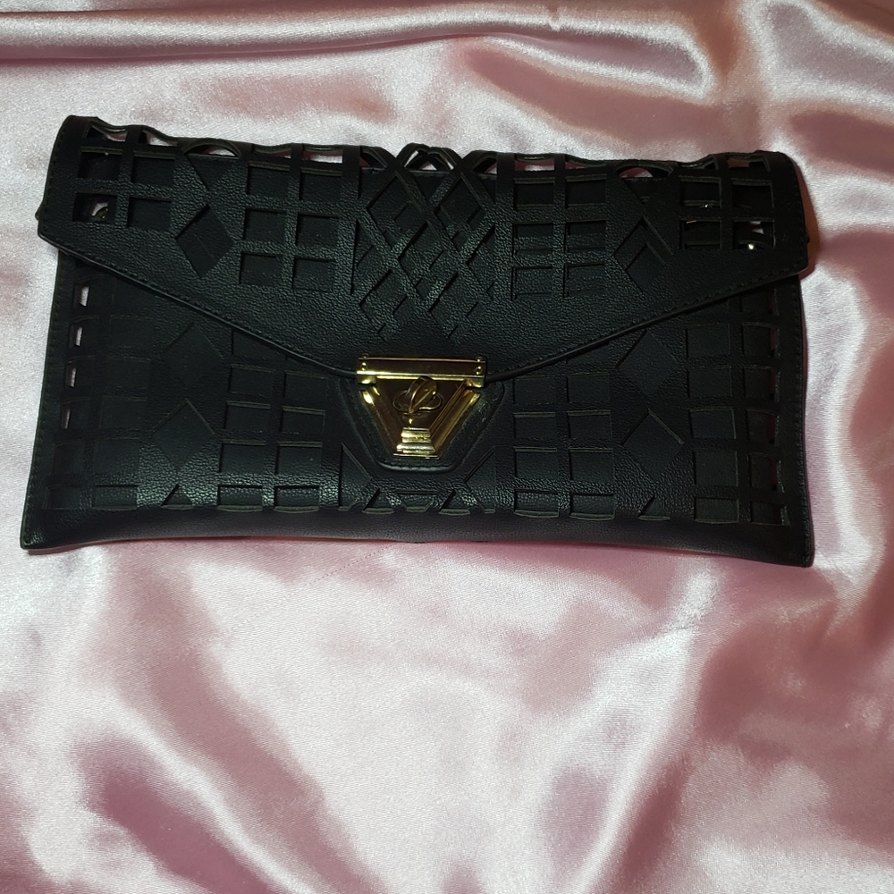 🖤Beautiful Black Cutout Clutch
